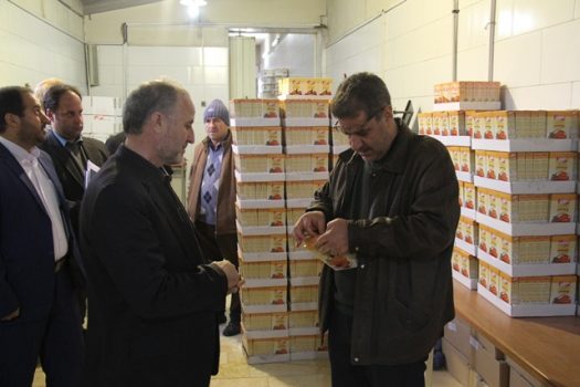بازدید مسئولان از یک کارگاه صنایع تبدیل و بستهبندی در شهرستان پردیس