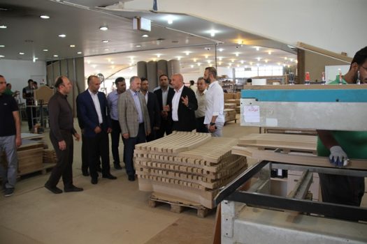 بازدید مسئولان از شرکت تولید مصنوعات چوبی بالسا جاجرود