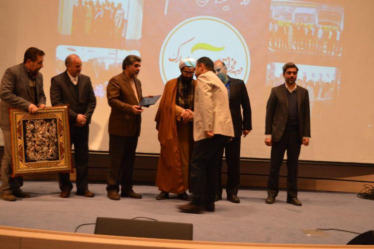 از سه تولیدگر برتر استانی شهرستان پردیس تقدیر شد