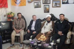دیدار خانواده شهدا بومهن