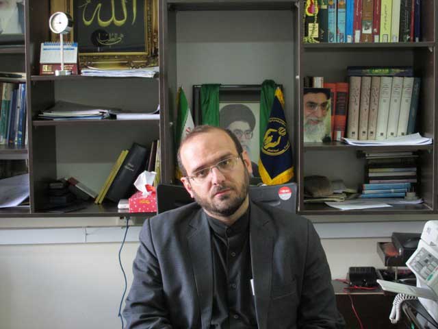 وحید زمان رئیس کمیته امداد امام خمینی شهرستان پردیس